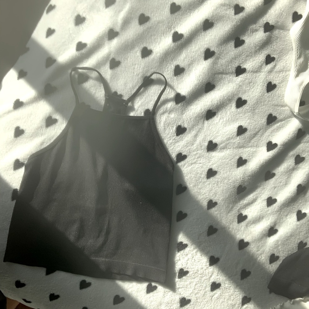 Black cropped tank top lightly used